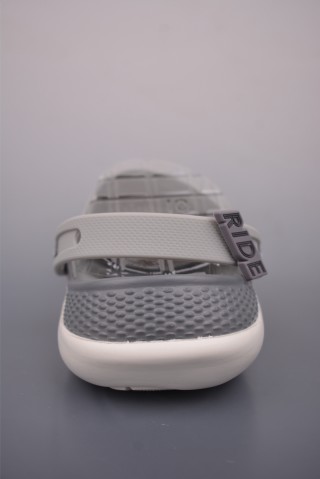 Crocs view 4
