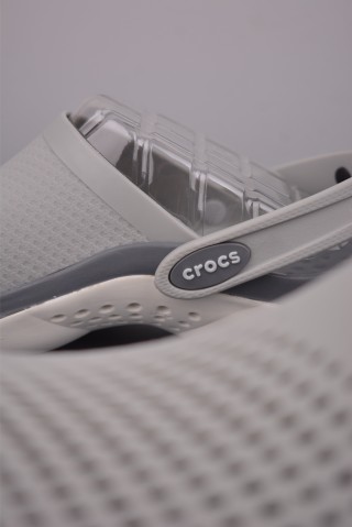Crocs view 7