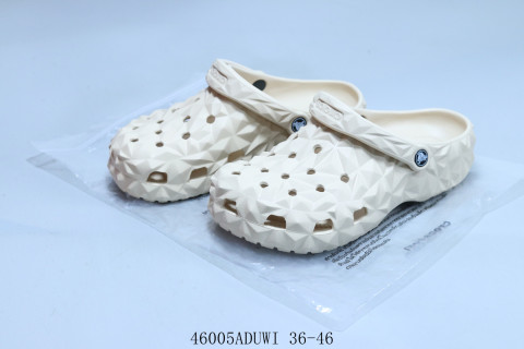 Crocs Duet Max II Clog Sandal view 2