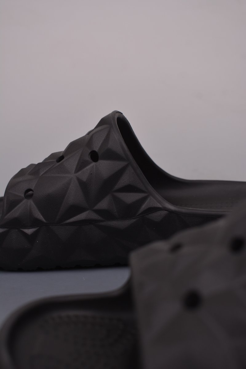 Crocs EVA 'Durian' view