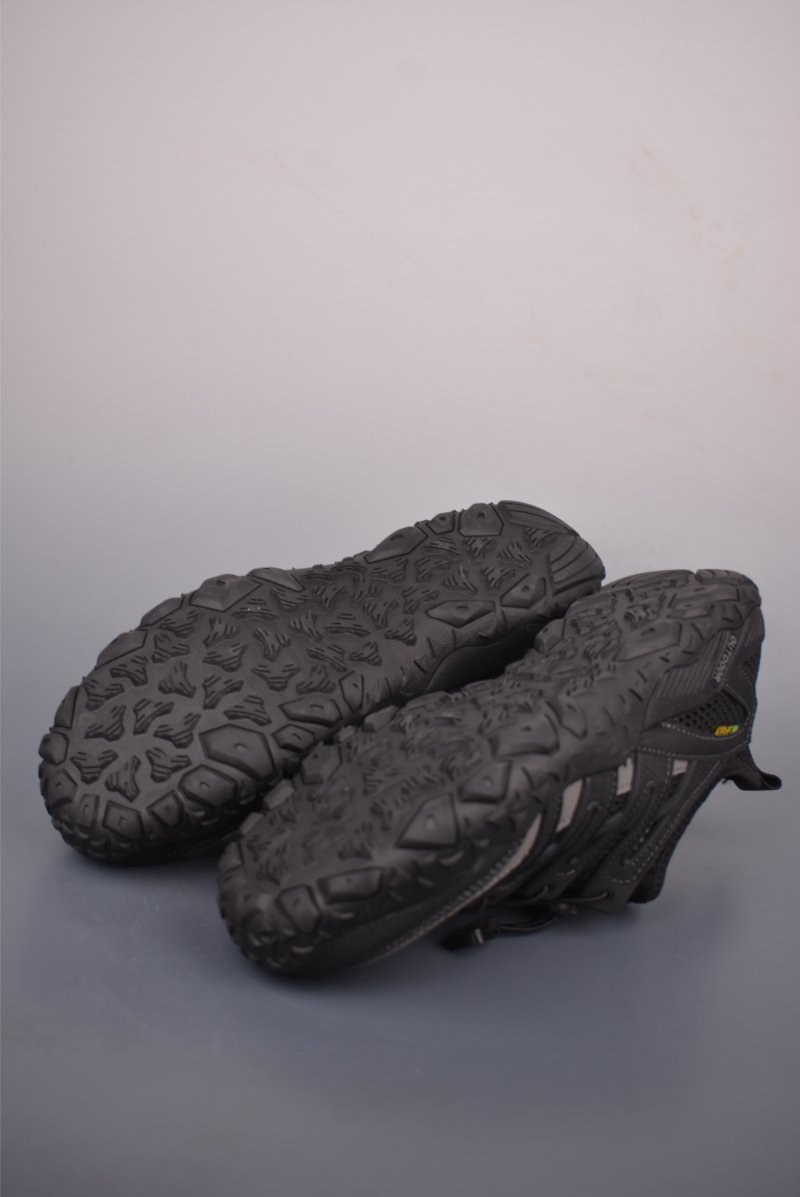 Ecco Baroque Classic view