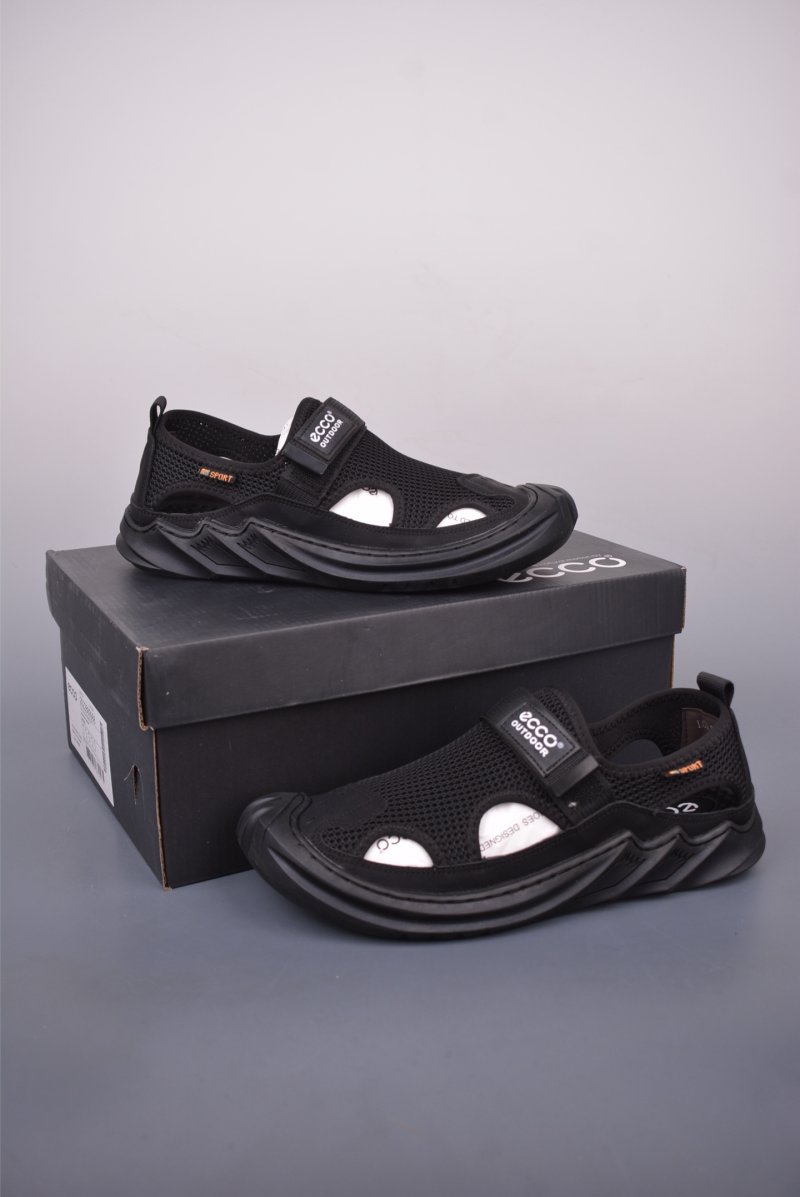 Ecco Outdoor Sandal view