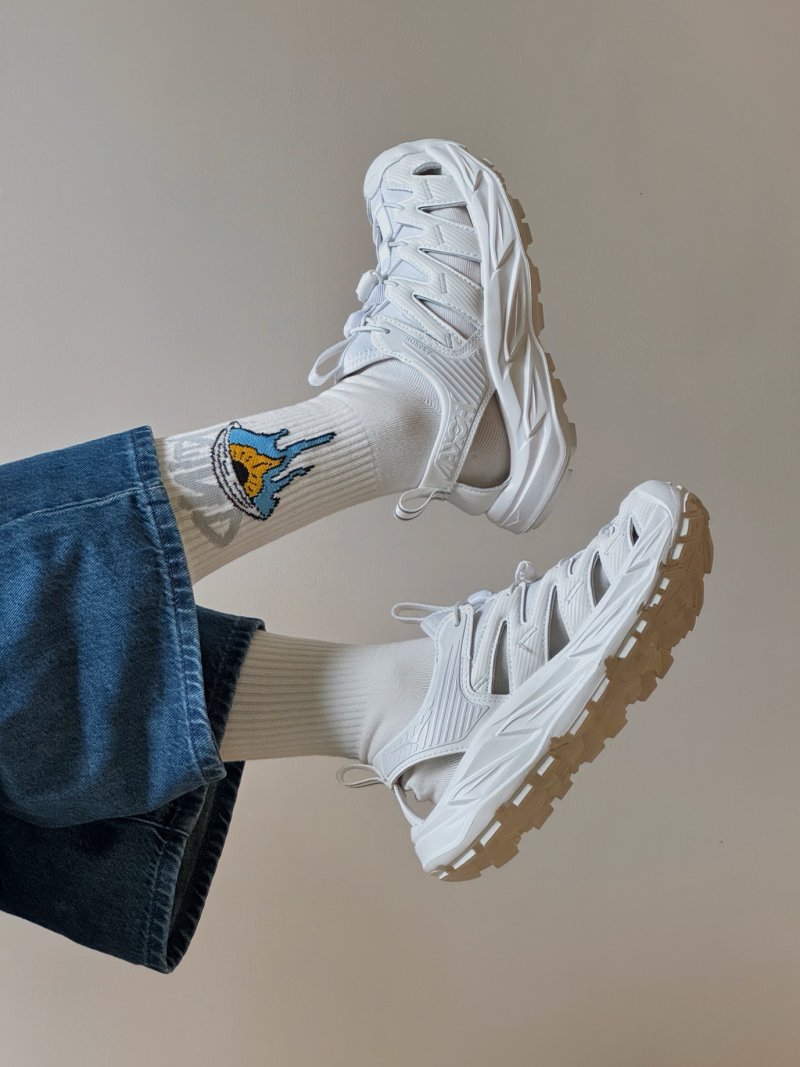 Hoka One Hopara view