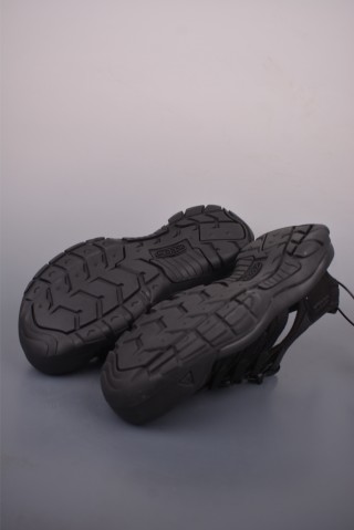 Keen Hyperport H2 Newport view 3