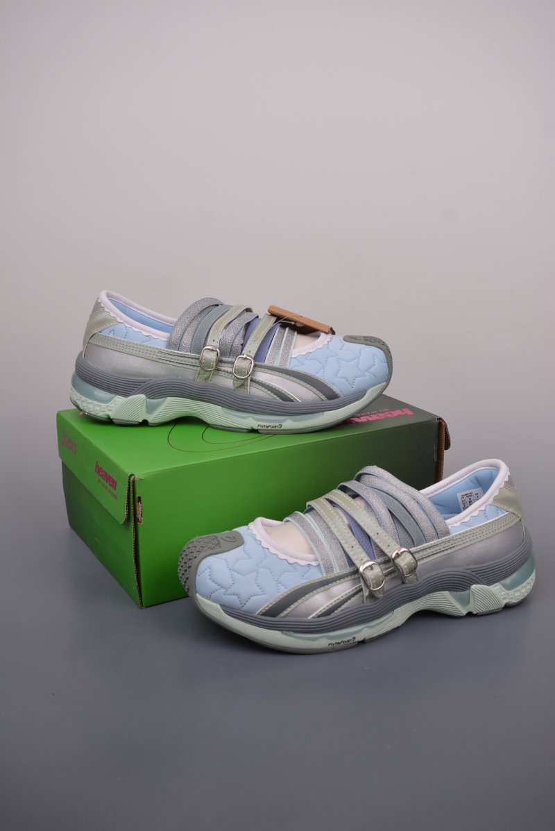 Kiko Kostadinov X Marc Jacobs X Asics Gel-Lokros 'Gold' view