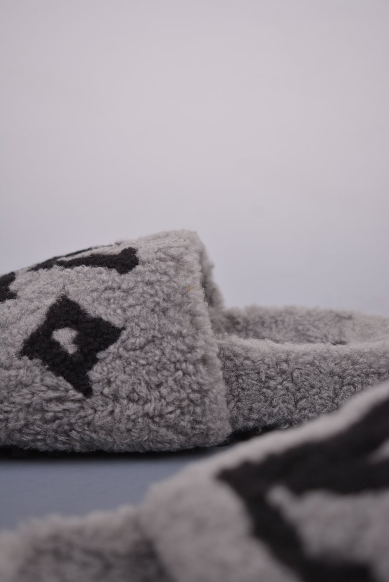 Louis Vuitton Wool Slipper view