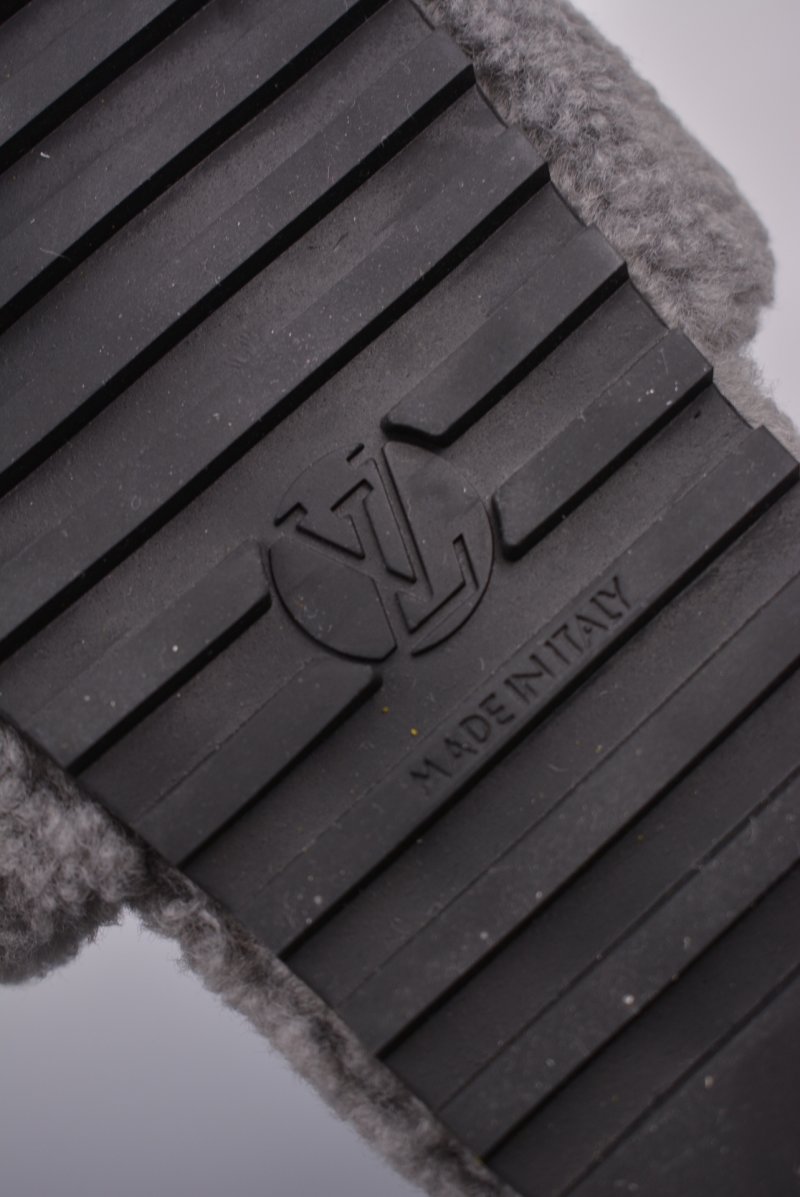 Louis Vuitton Wool Slipper view