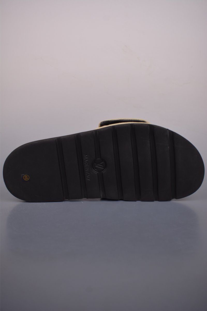 Louis Vuitton Lv 3D Monogram 'Red' view