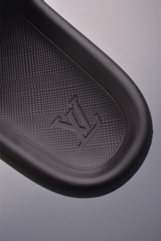 Louis Vuitton Monogram Waterfront Mule view 9