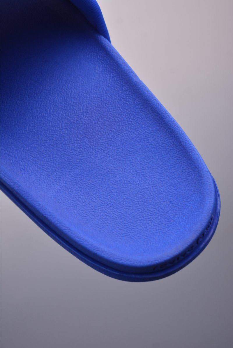Nike Kobe Offcourt Slide 'Hyper Royal' view