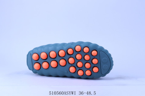 Nike Mind Mule view 4