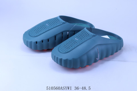 Nike Mind Mule view 5