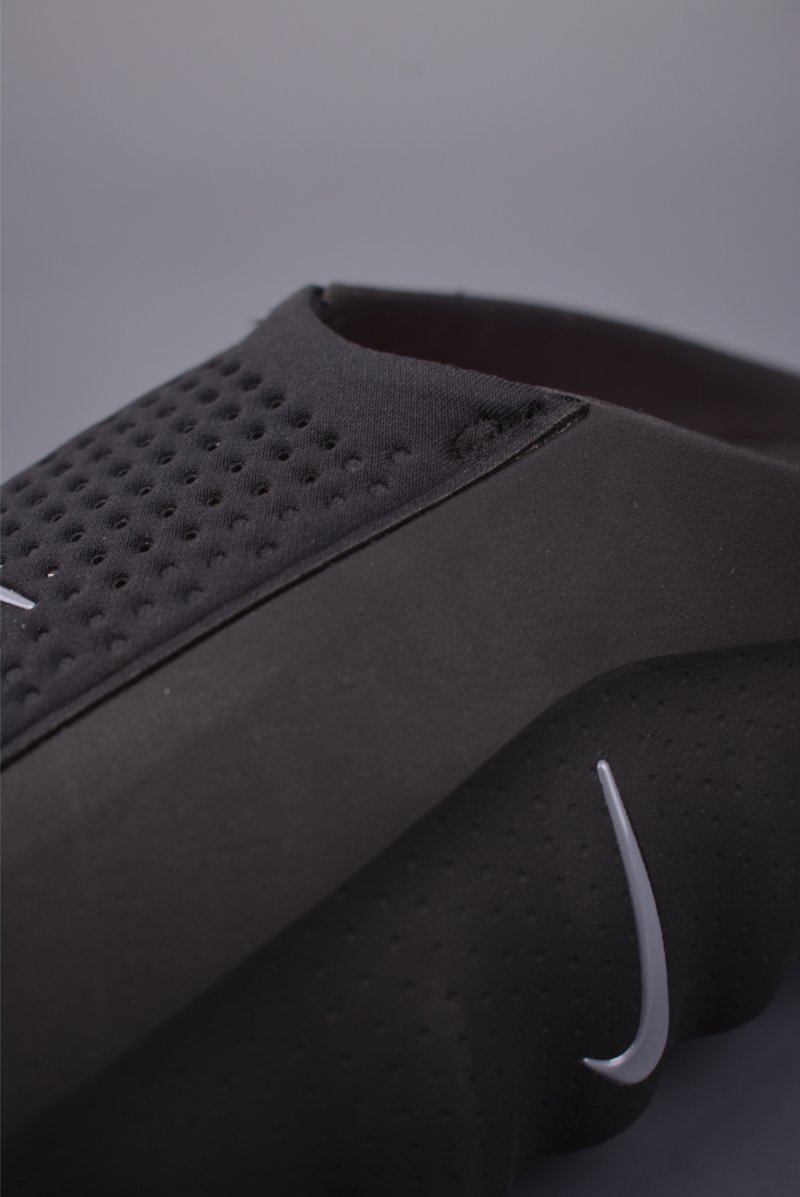 Nike Mind Mule view