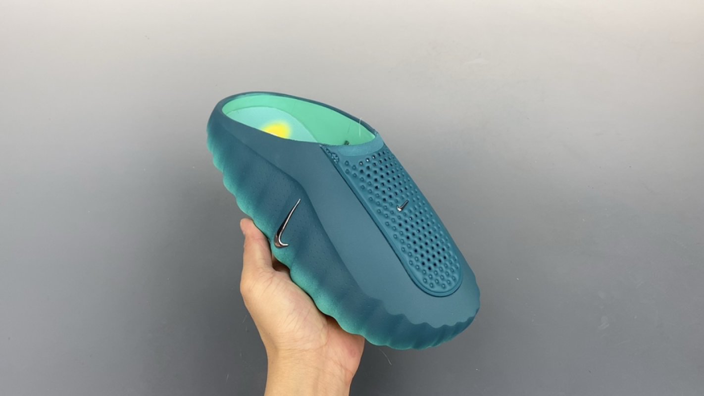 Nike Mind Mule
