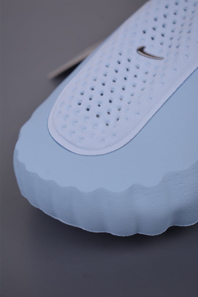 Nike Mind Mule view
