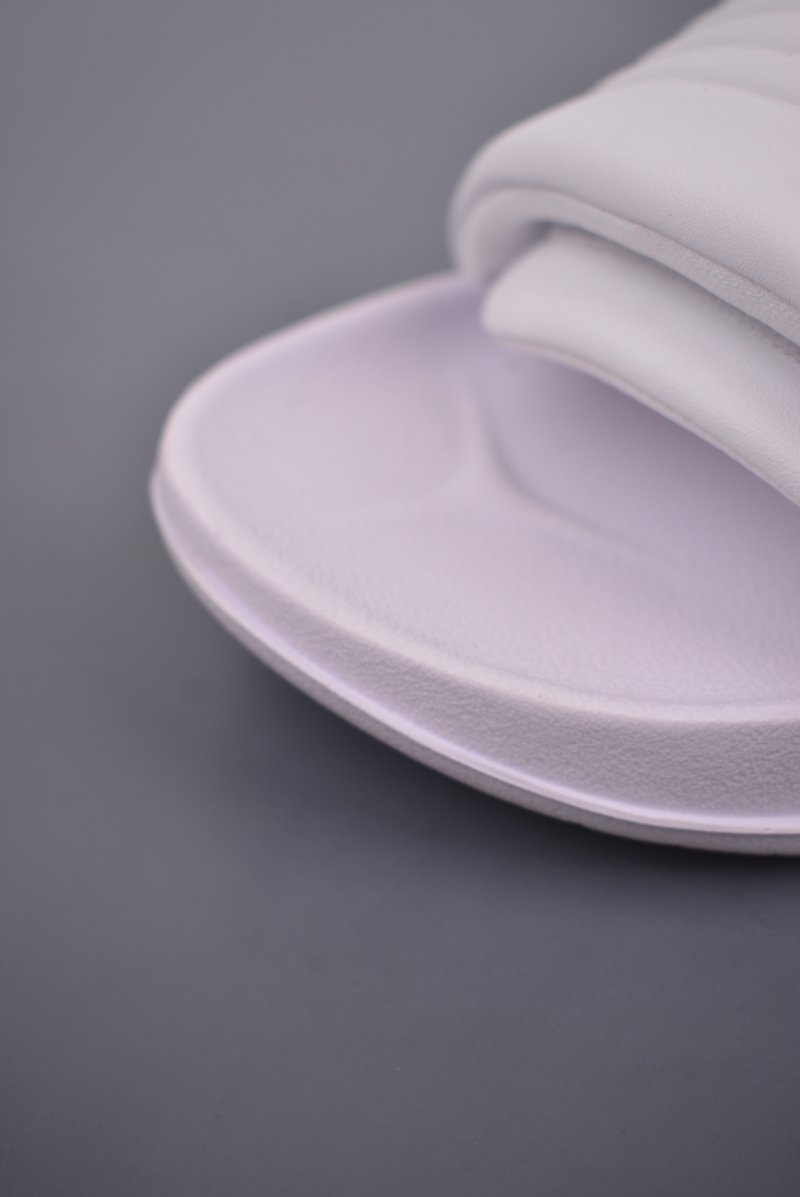 Nike Offcourt Adjust Slide view