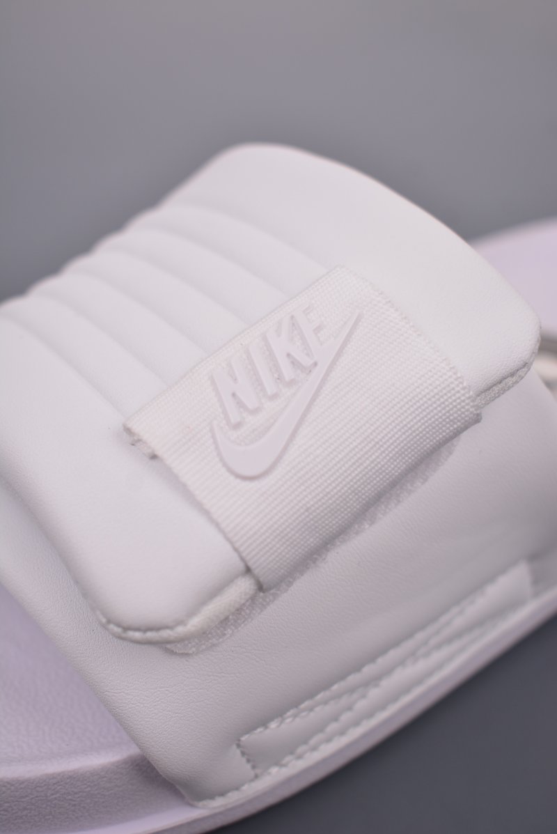 Nike Offcourt Adjust Slide view