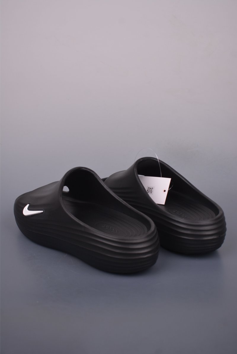 Nike ReactX Rejuven8 Slide view
