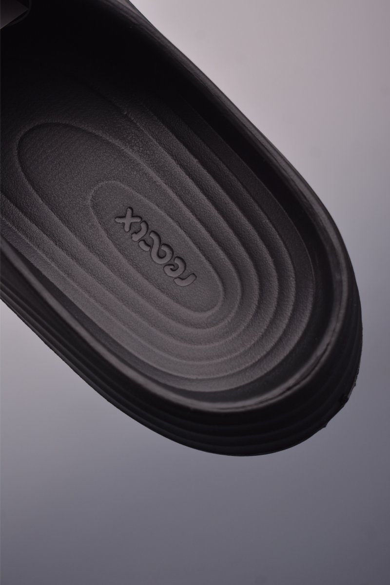 Nike ReactX Rejuven8 Slide view
