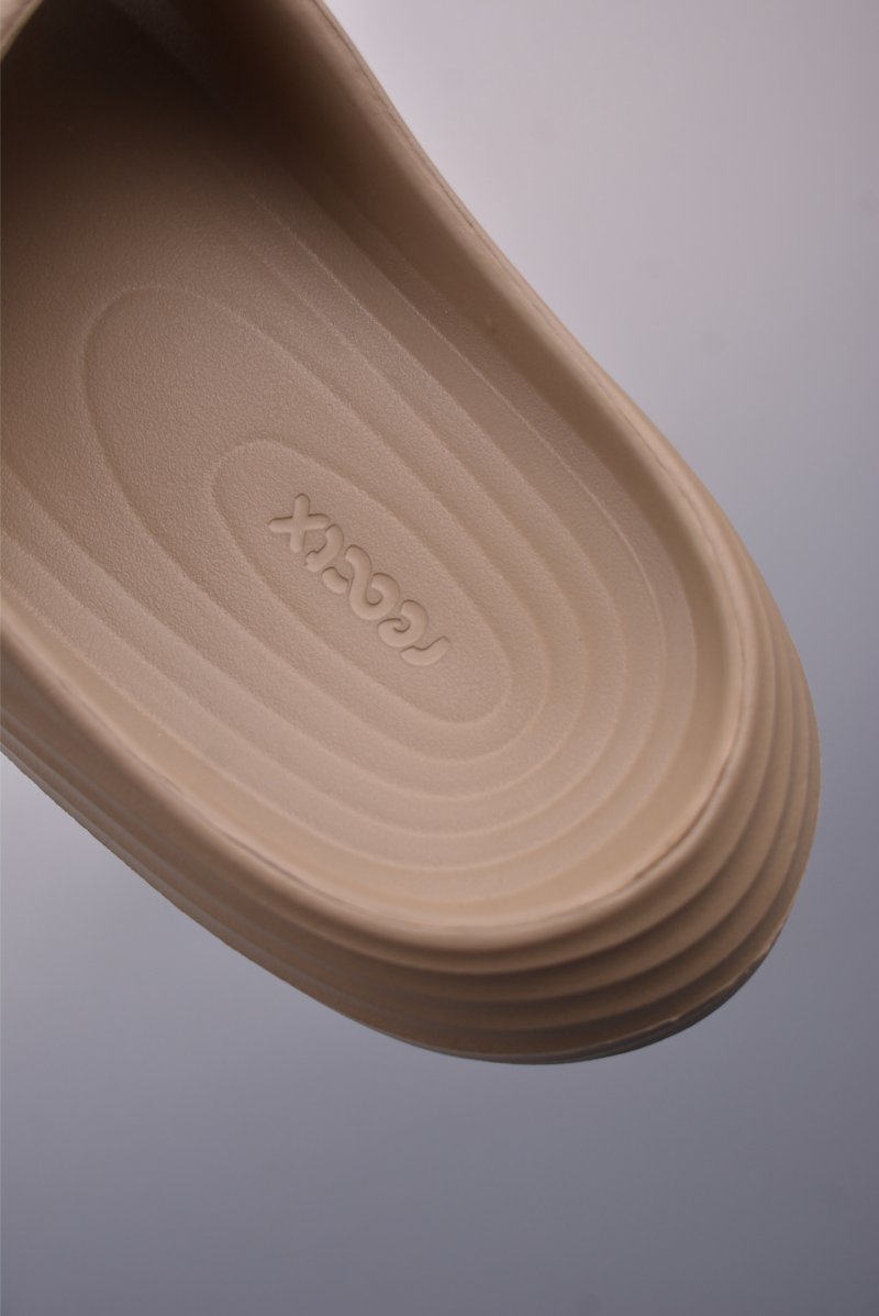 Nike ReactX Rejuven8 Slide view