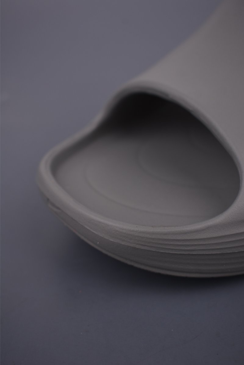 Nike ReactX Rejuven8 Slide view