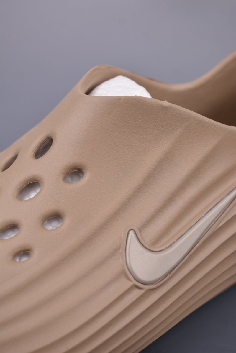 Nike ReactX Rejuven8 Slide view