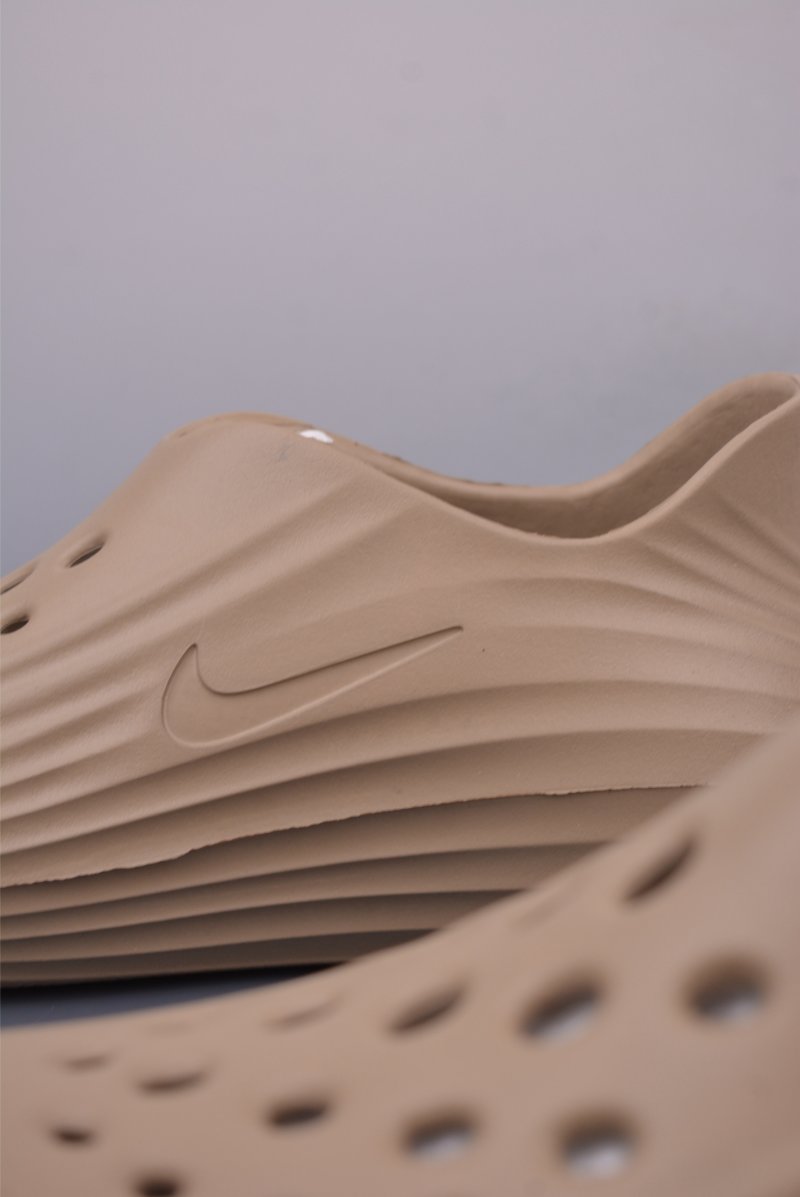 Nike ReactX Rejuven8 Slide view