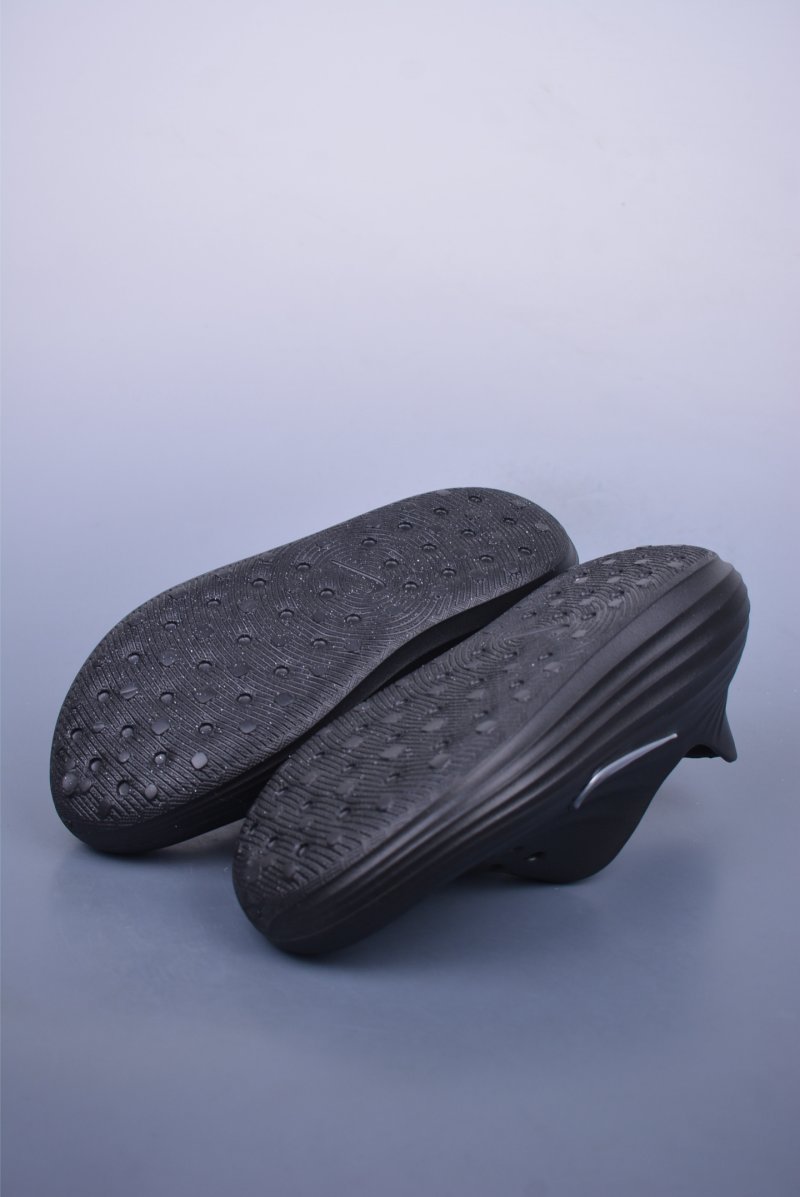 Nike ReactX Rejuven8 Slide view