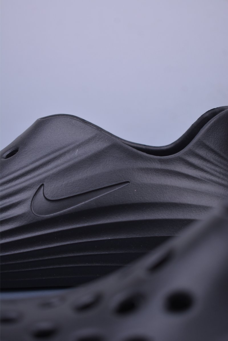 Nike ReactX Rejuven8 Slide view
