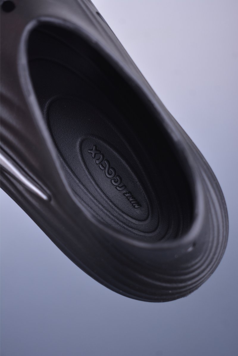 Nike ReactX Rejuven8 Slide view