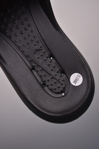 Nike Victori One Shower Slide view 6