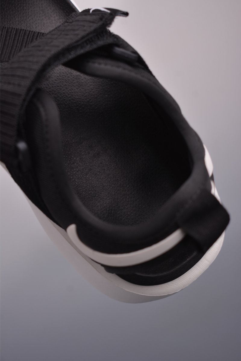 Nike Vista Sandal view