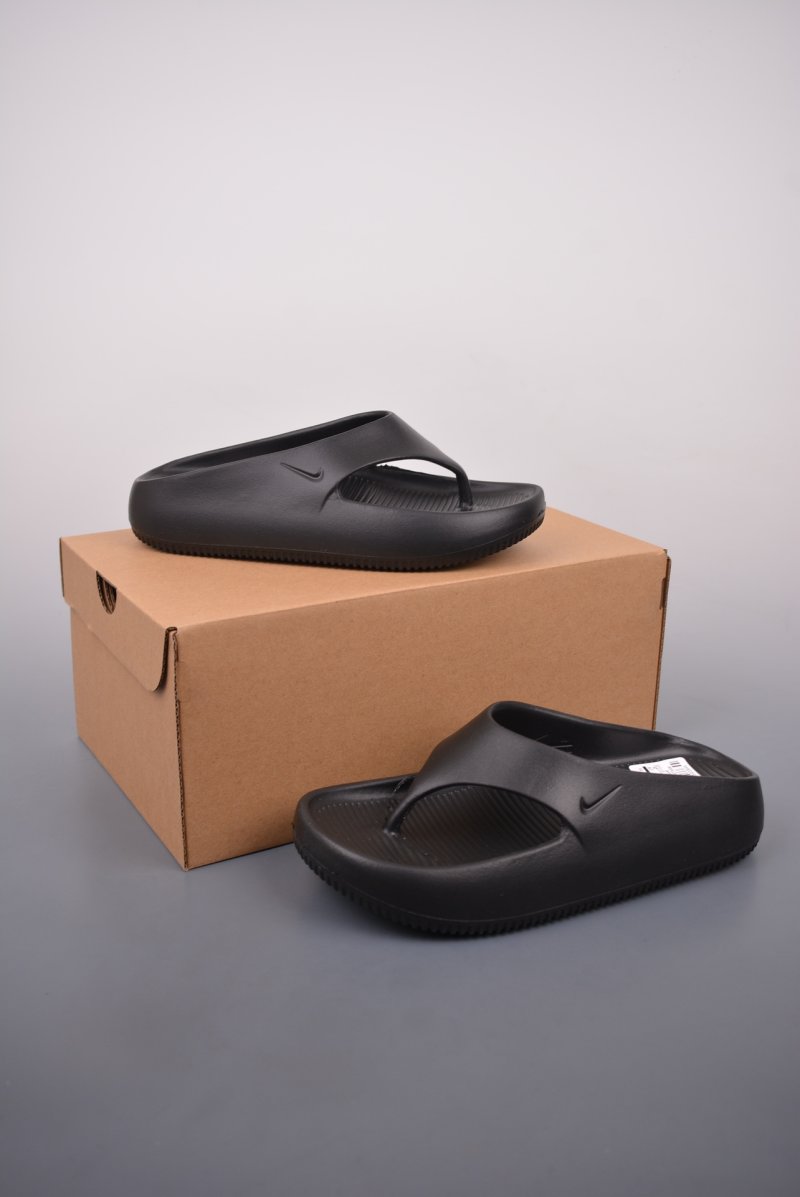 Nike Thong Sandal view