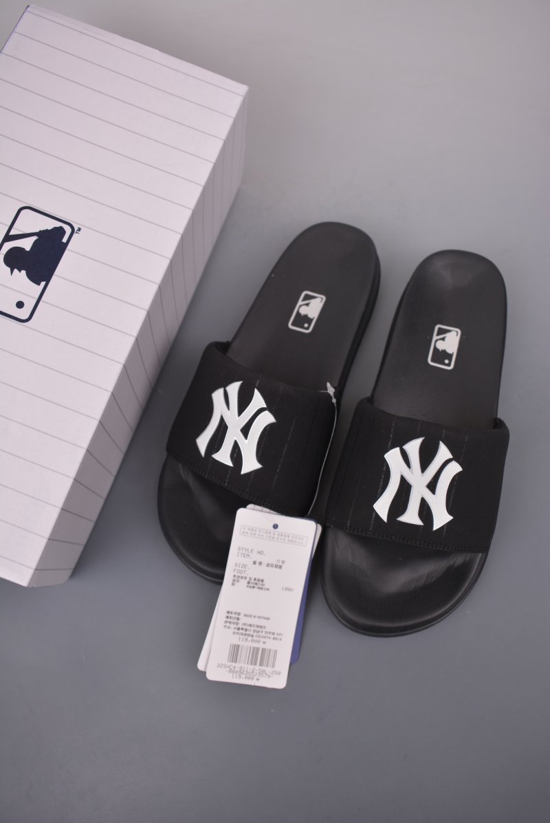 MLB New York Yankees Slide