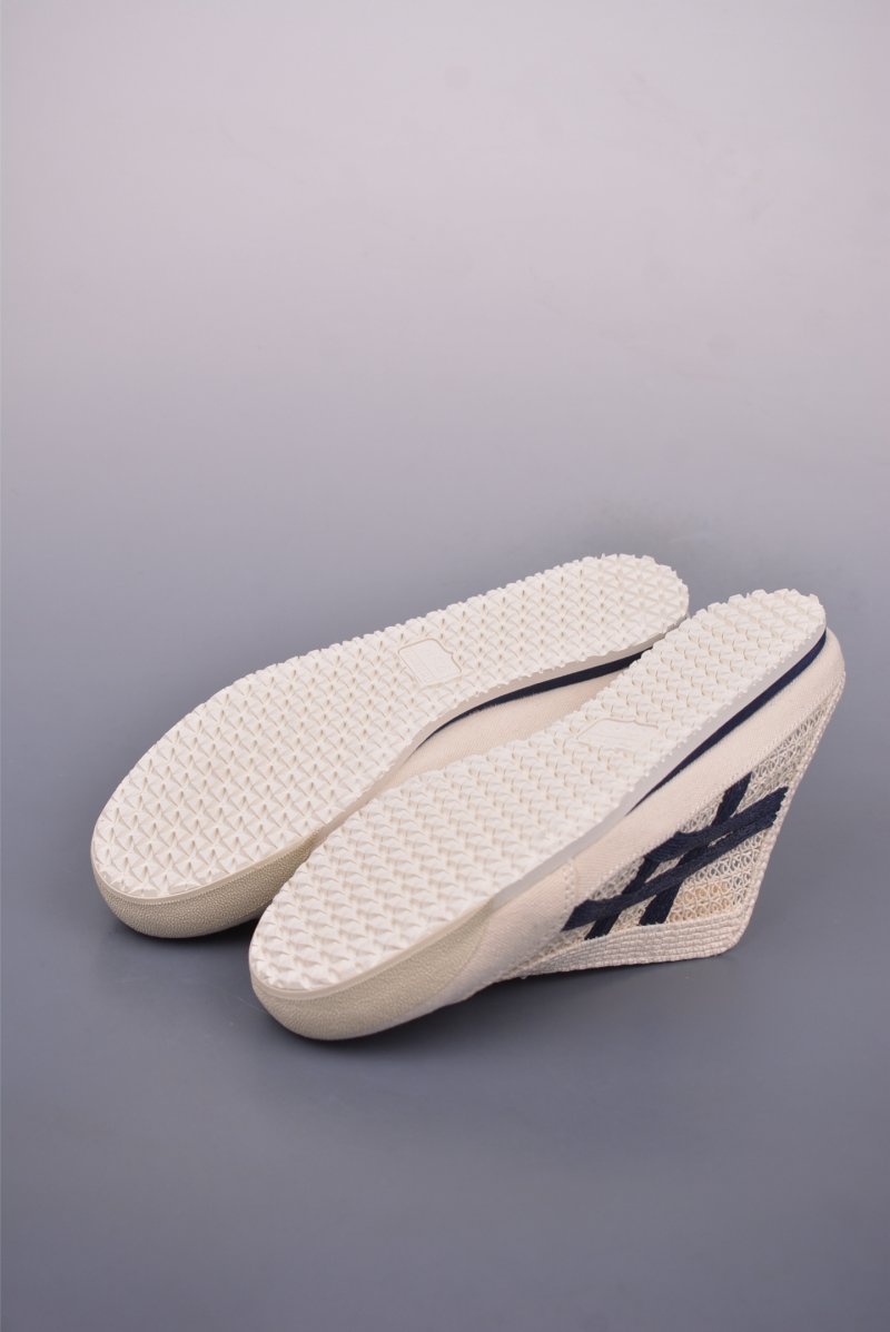 Onitsuka Tiger Mexico 66 Sabot view
