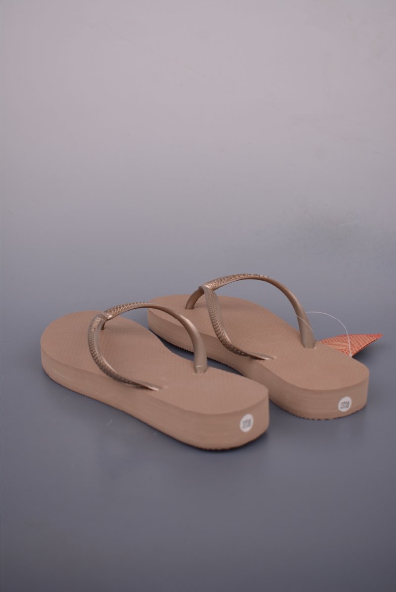 Havaianas Classic Thong Sandal view