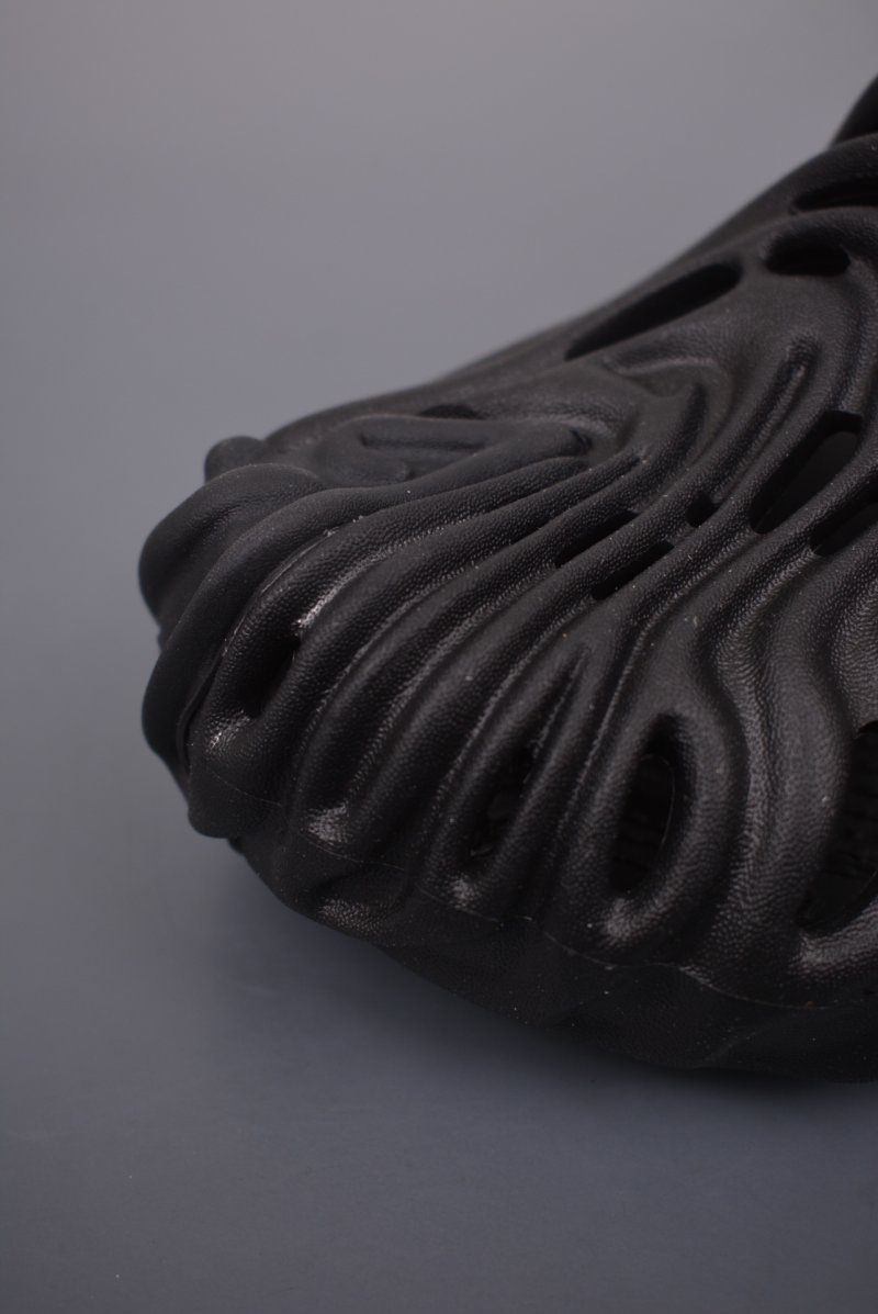 Salehe Bembury Crocs Pollex Clog view