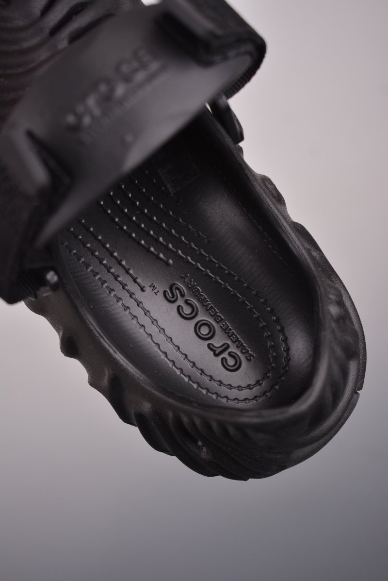 Salehe Bembury Crocs Pollex Clog view