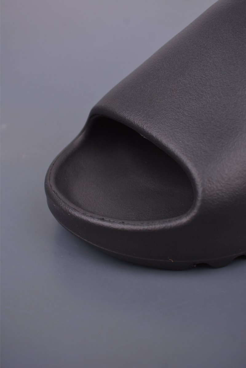 Yeezy Slide view