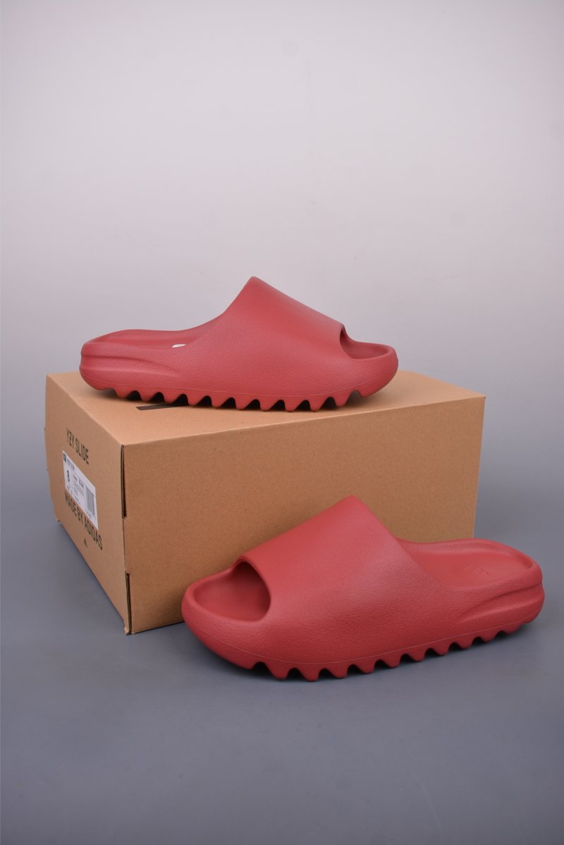 Yeezy Slide view