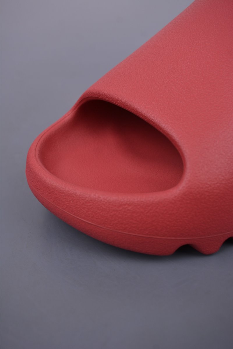 Yeezy Slide view