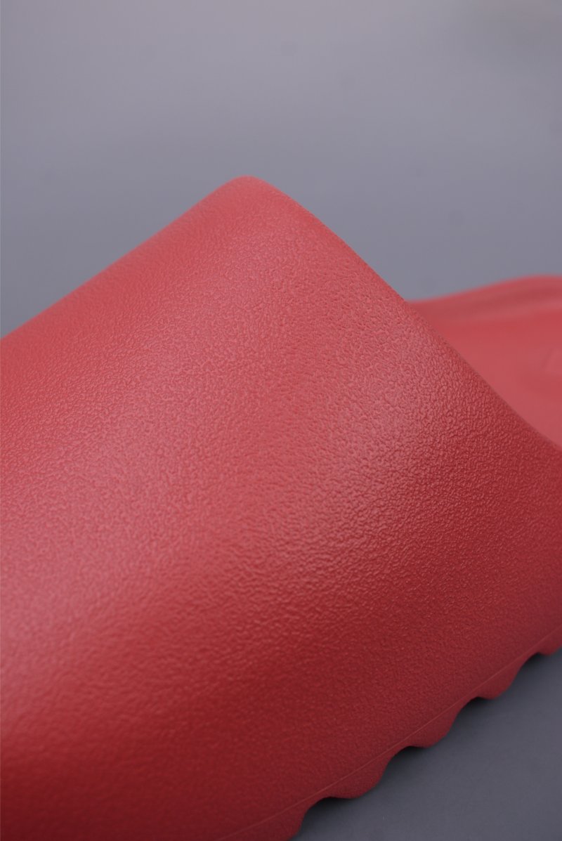 Yeezy Slide view