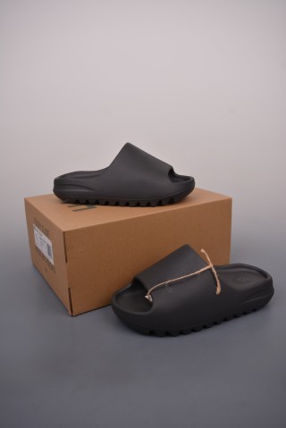 Yeezy Slide view 5