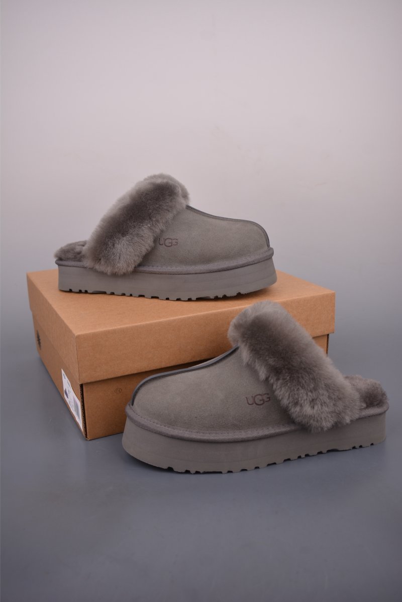 UGG Diaquette 'Red' view