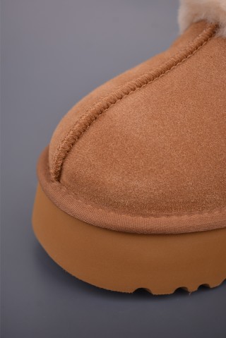 UGG Diaquette 'Red' view 15