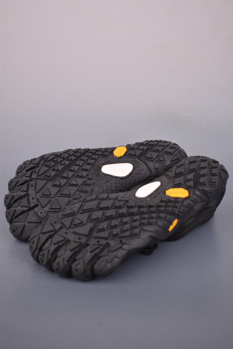 Vibram Suicoke Low-Cut view