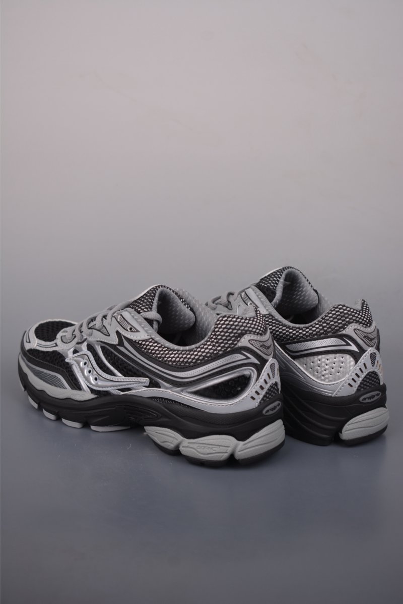 Saucony Pro Grid Omni 9 view