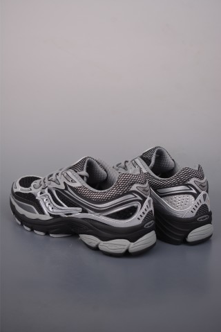 Saucony Pro Grid Omni 9 view 2