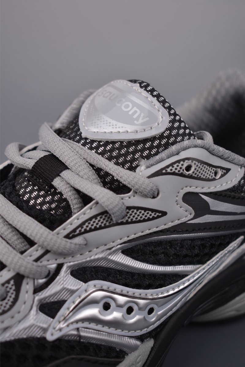 Saucony Pro Grid Omni 9 view