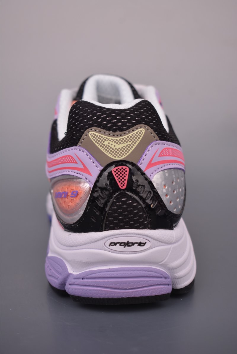 Saucony Pro Grid Omni 9 view